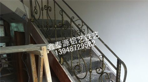 包頭護(hù)欄